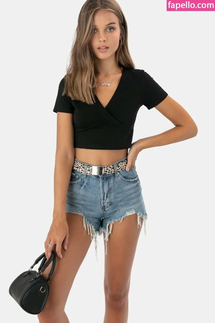 Anna Zak Onlyfans Photo Gallery 