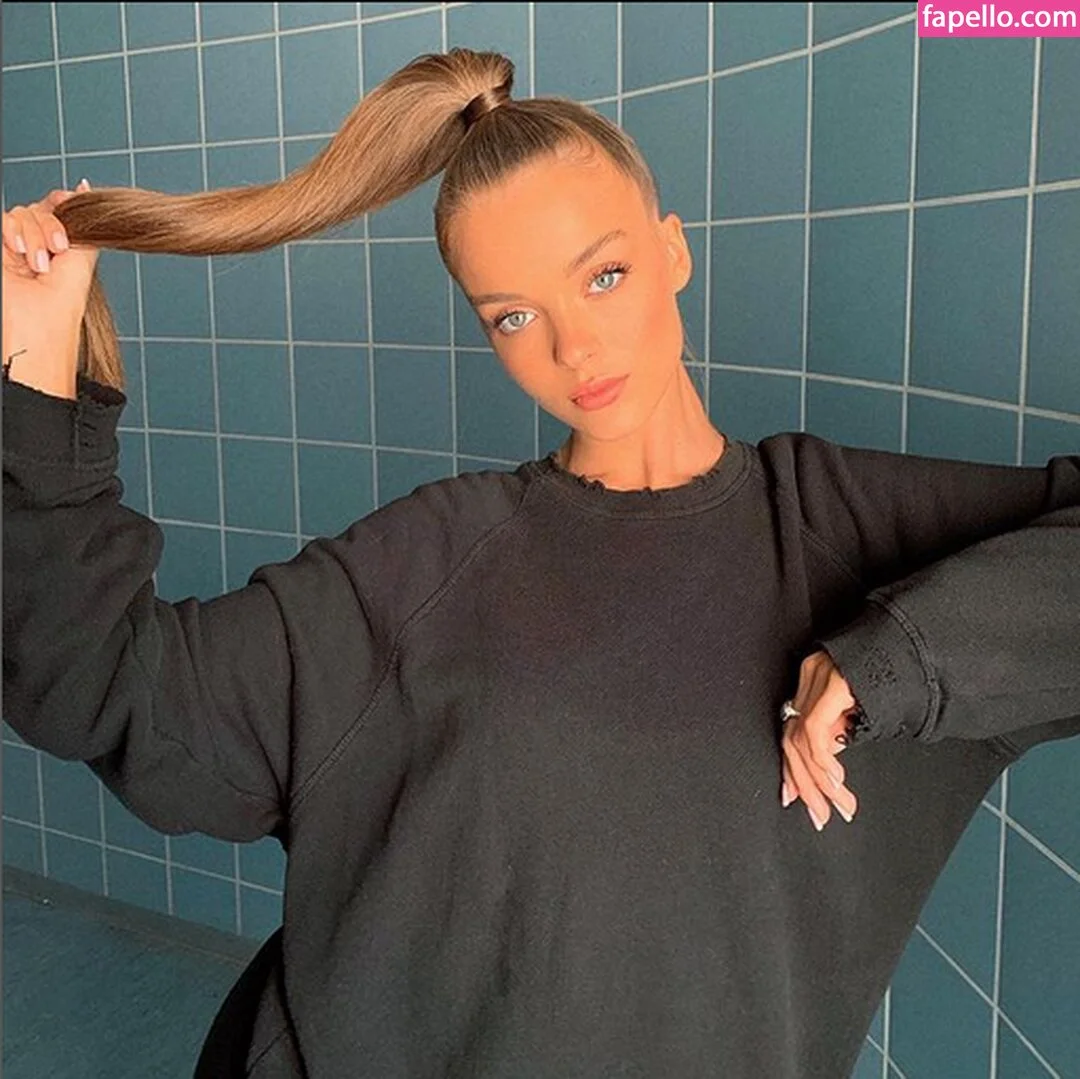 Anna Zak Onlyfans Photo Gallery 