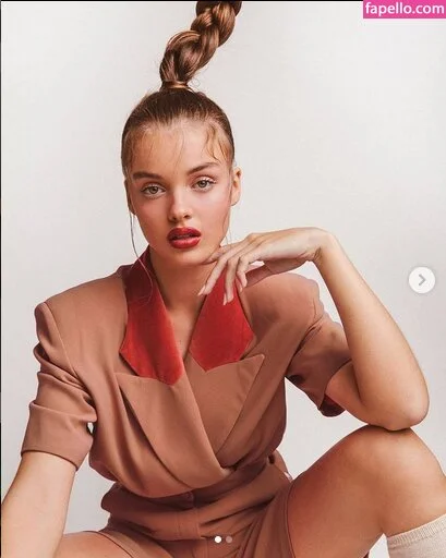 Anna Zak Onlyfans Photo Gallery 