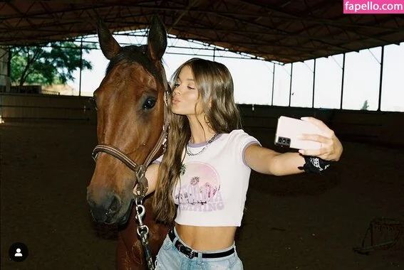 Anna Zak Onlyfans Photo Gallery 