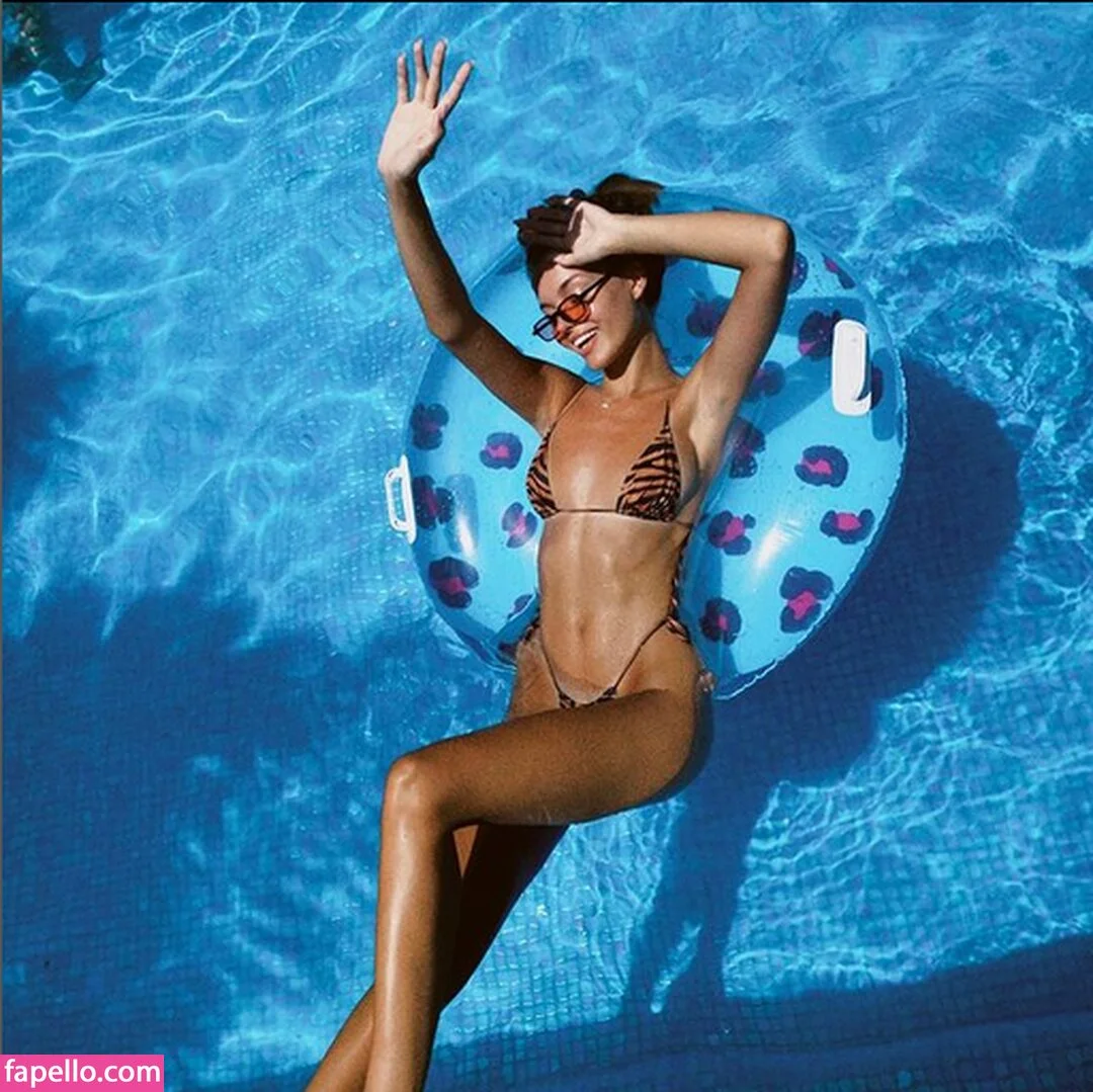 Anna Zak Onlyfans Photo Gallery 