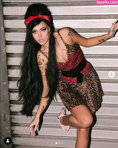 Anna Zak Onlyfans Photo Gallery 