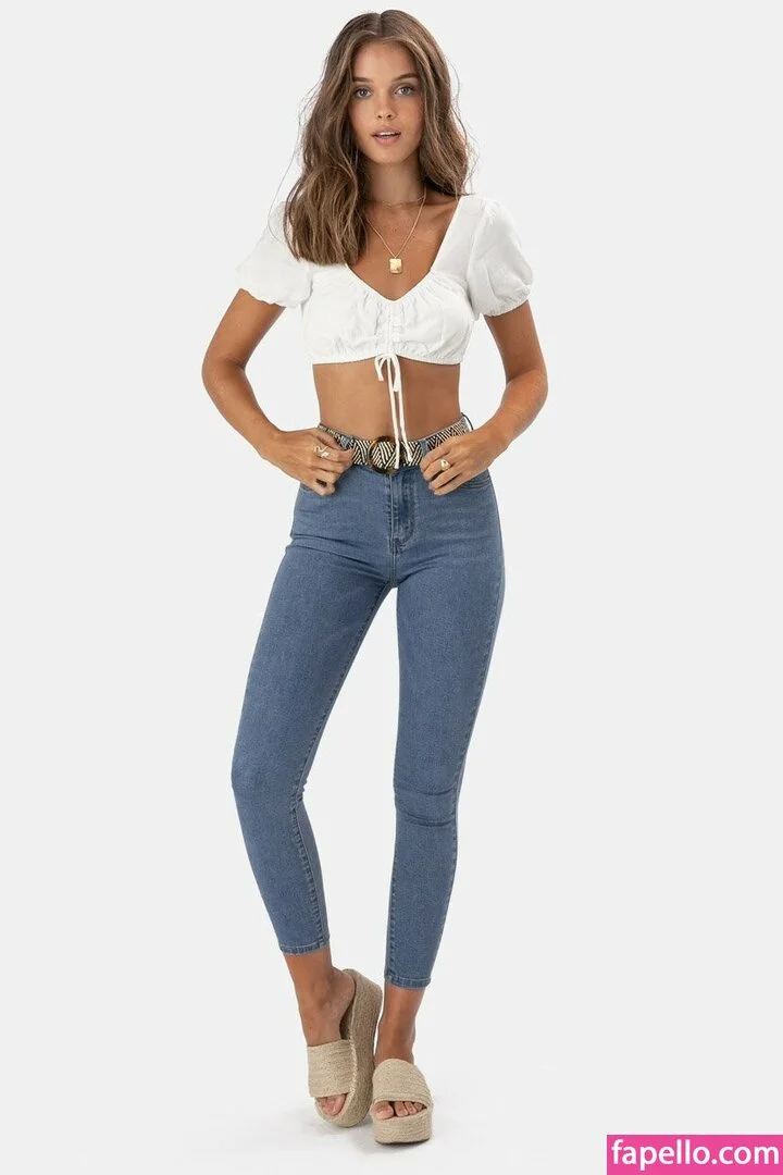 Anna Zak Onlyfans Photo Gallery 