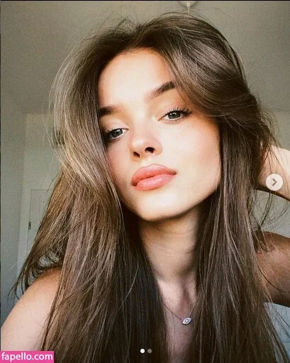 Anna Zak Onlyfans Photo Gallery 