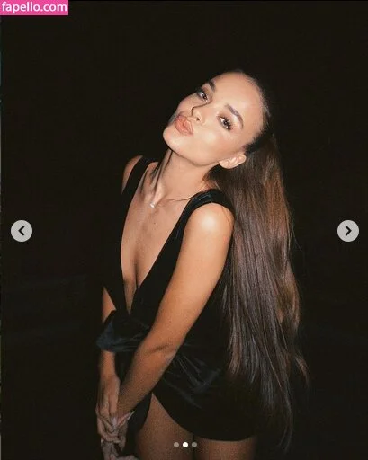 Anna Zak Onlyfans Photo Gallery 