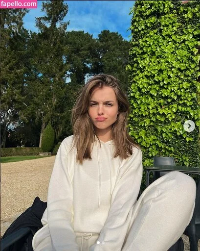 Anna Zak Onlyfans Photo Gallery 