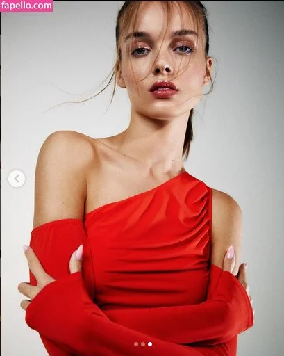 Anna Zak Onlyfans Photo Gallery 