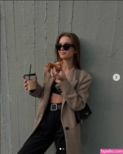 Anna Zak Onlyfans Photo Gallery 