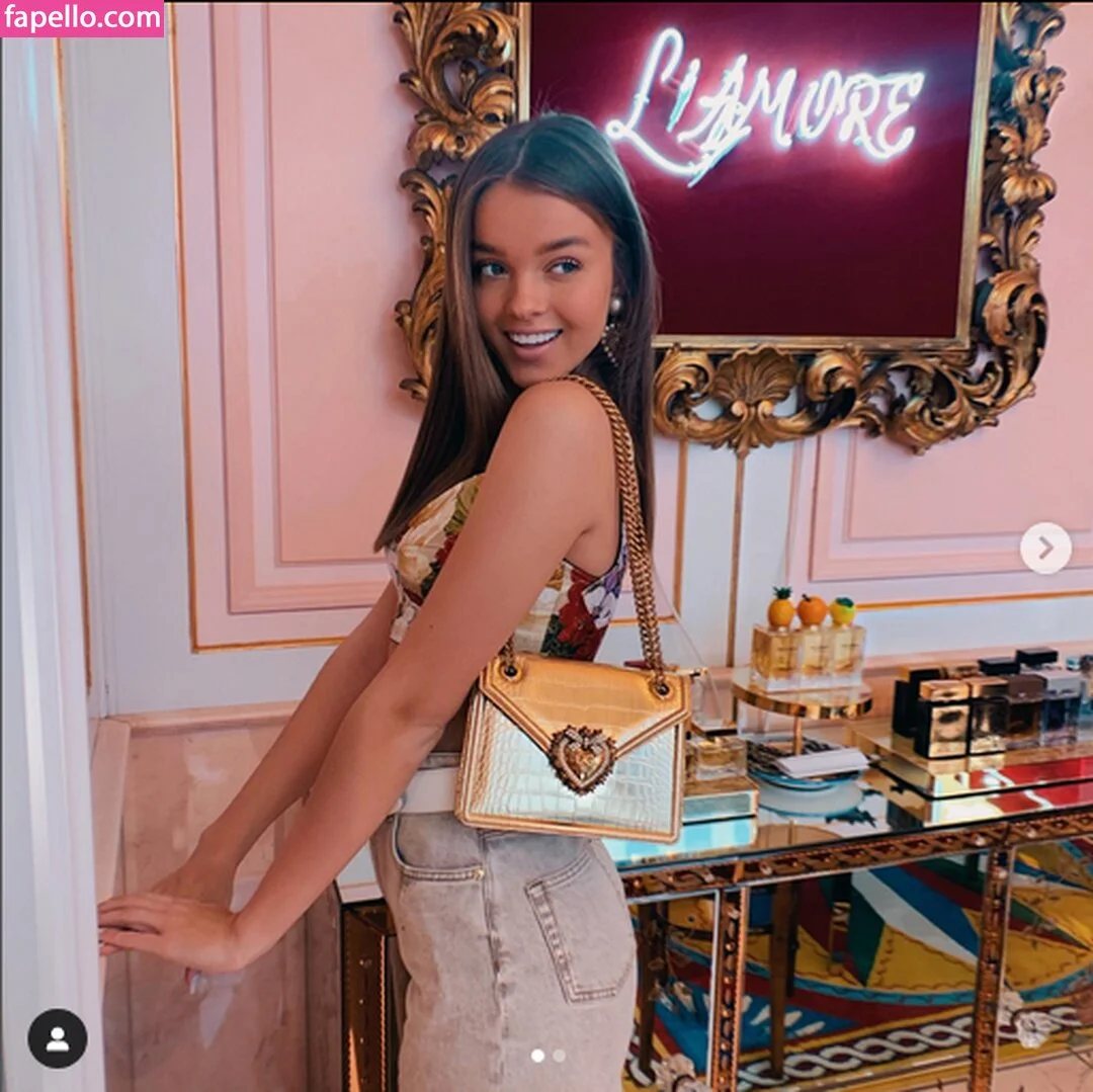 Anna Zak Onlyfans Photo Gallery 