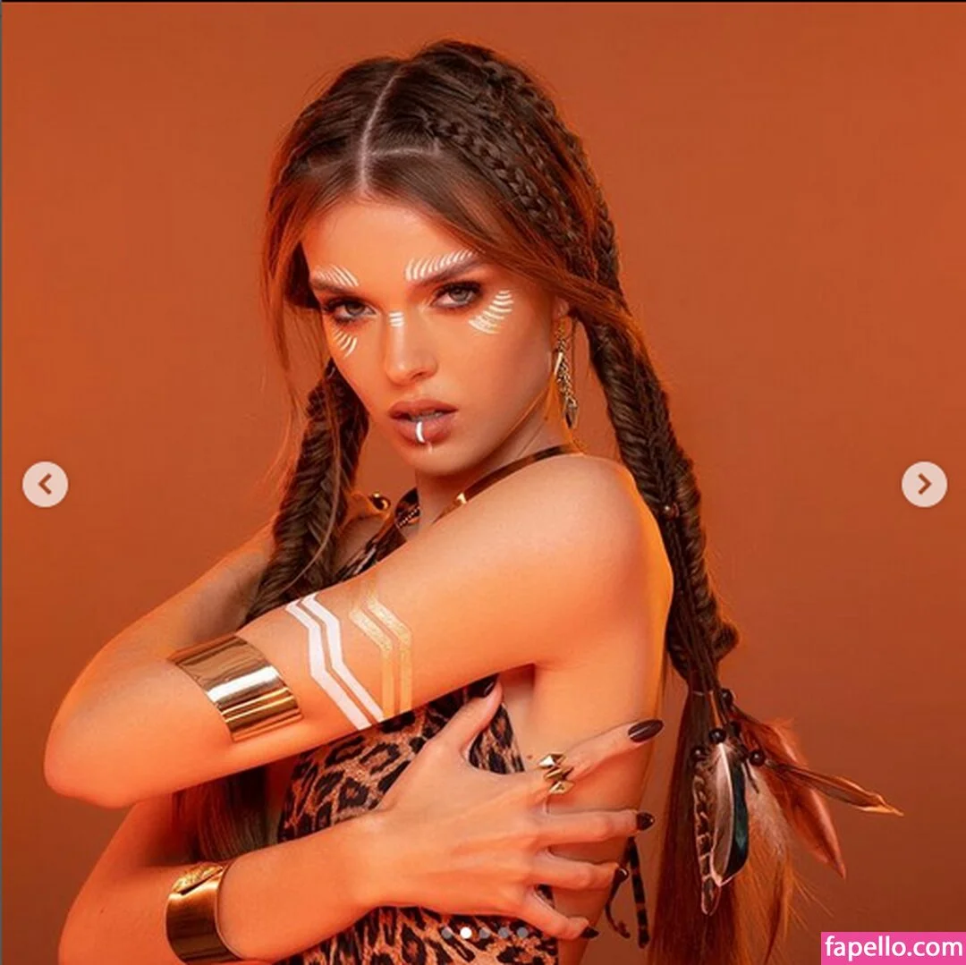 Anna Zak Onlyfans Photo Gallery 