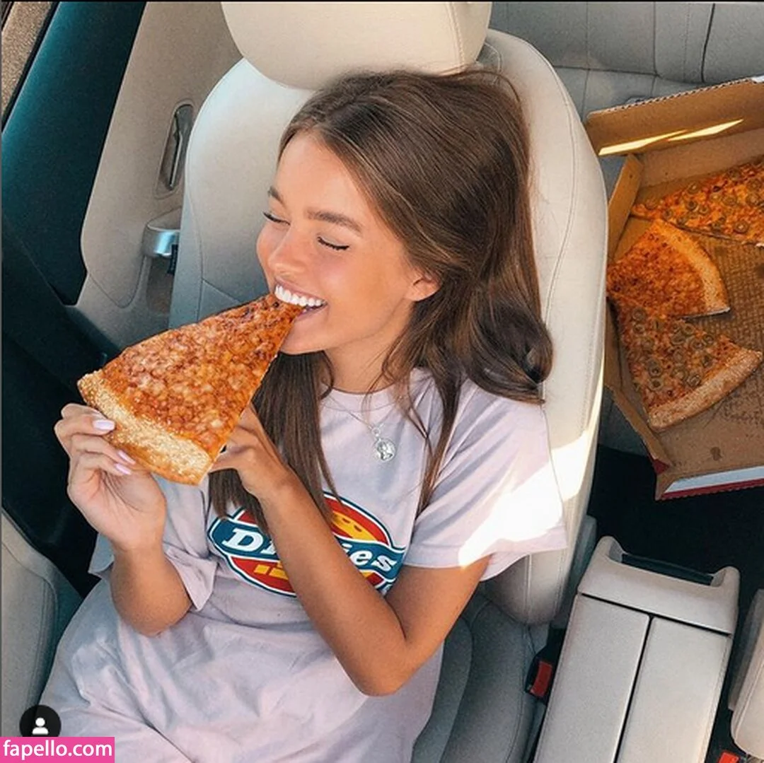 Anna Zak Onlyfans Photo Gallery 