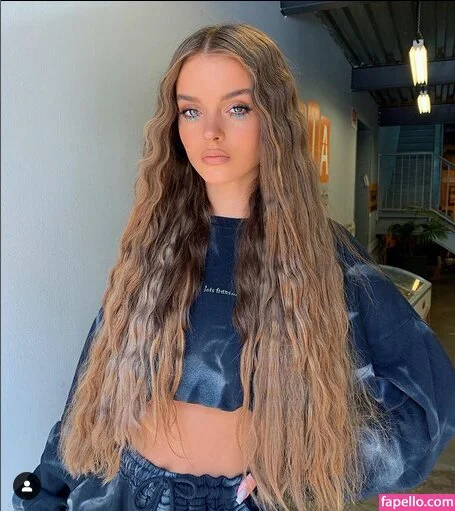 Anna Zak Onlyfans Photo Gallery 