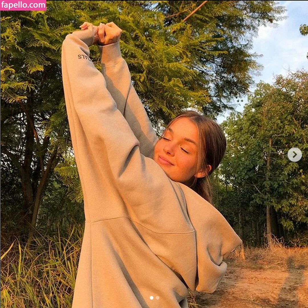 Anna Zak Onlyfans Photo Gallery 