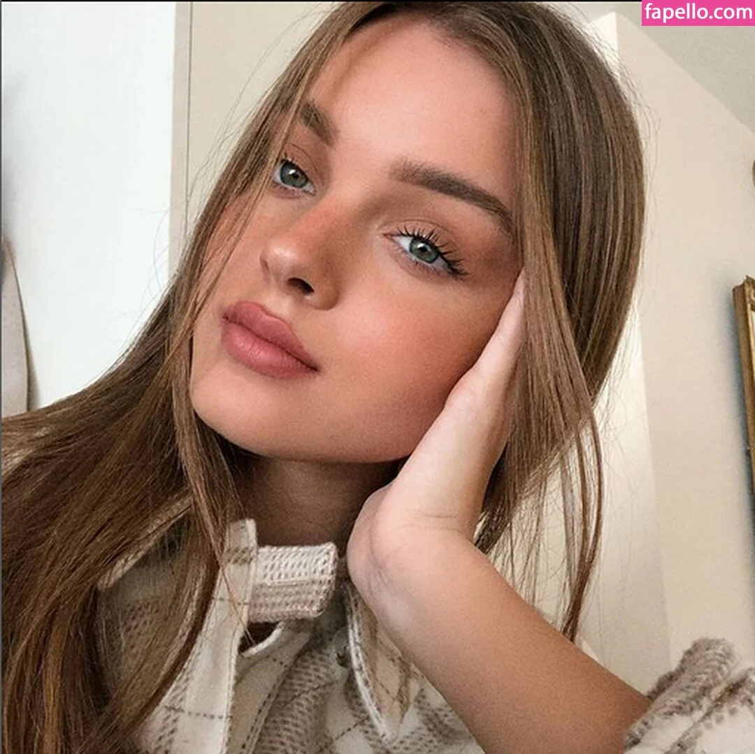 Anna Zak Onlyfans Photo Gallery 