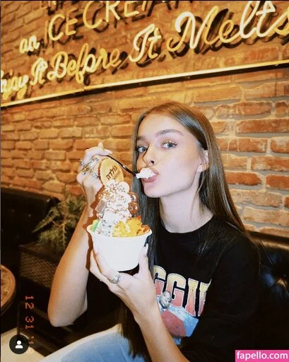 Anna Zak Onlyfans Photo Gallery 