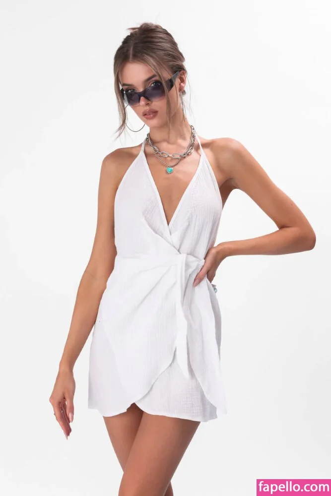 Anna Zak Onlyfans Photo Gallery 