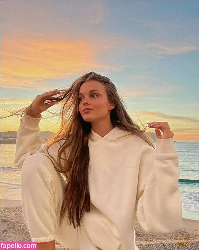 Anna Zak Onlyfans Photo Gallery 