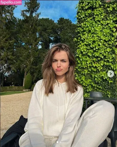 Anna Zak Onlyfans Photo Gallery 