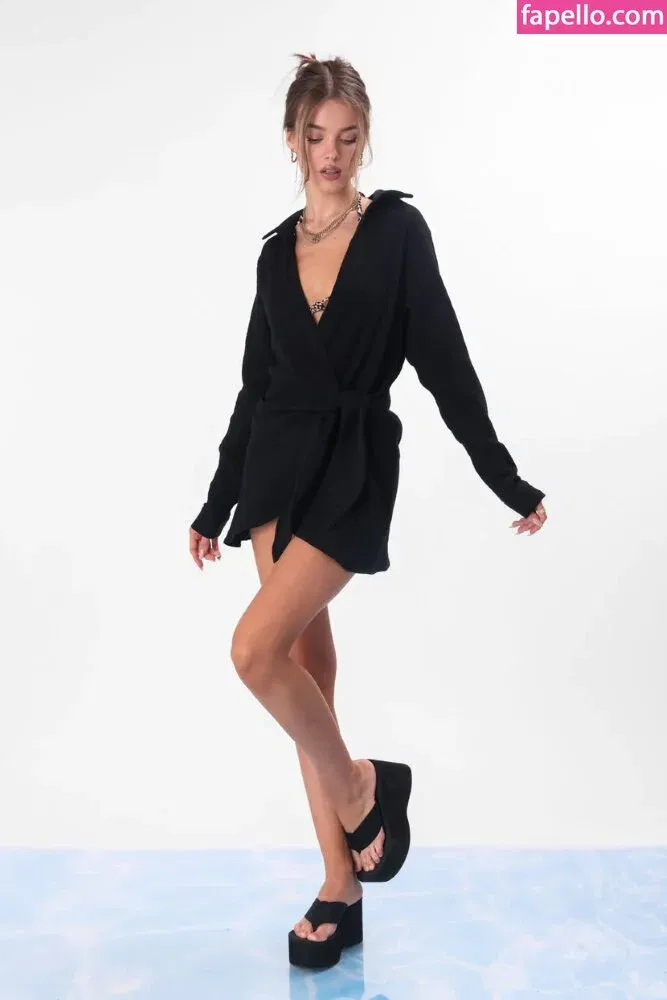 Anna Zak Onlyfans Photo Gallery 