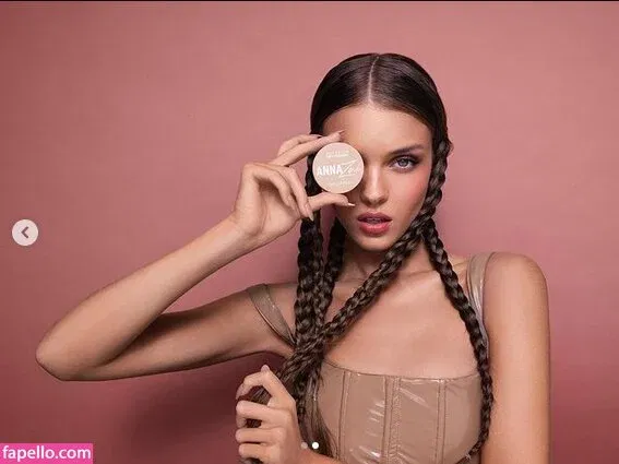 Anna Zak Onlyfans Photo Gallery 