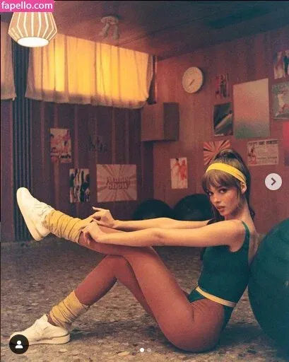 Anna Zak Onlyfans Photo Gallery 