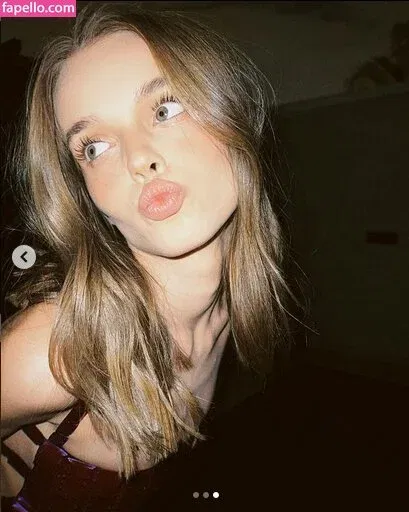 Anna Zak Onlyfans Photo Gallery 