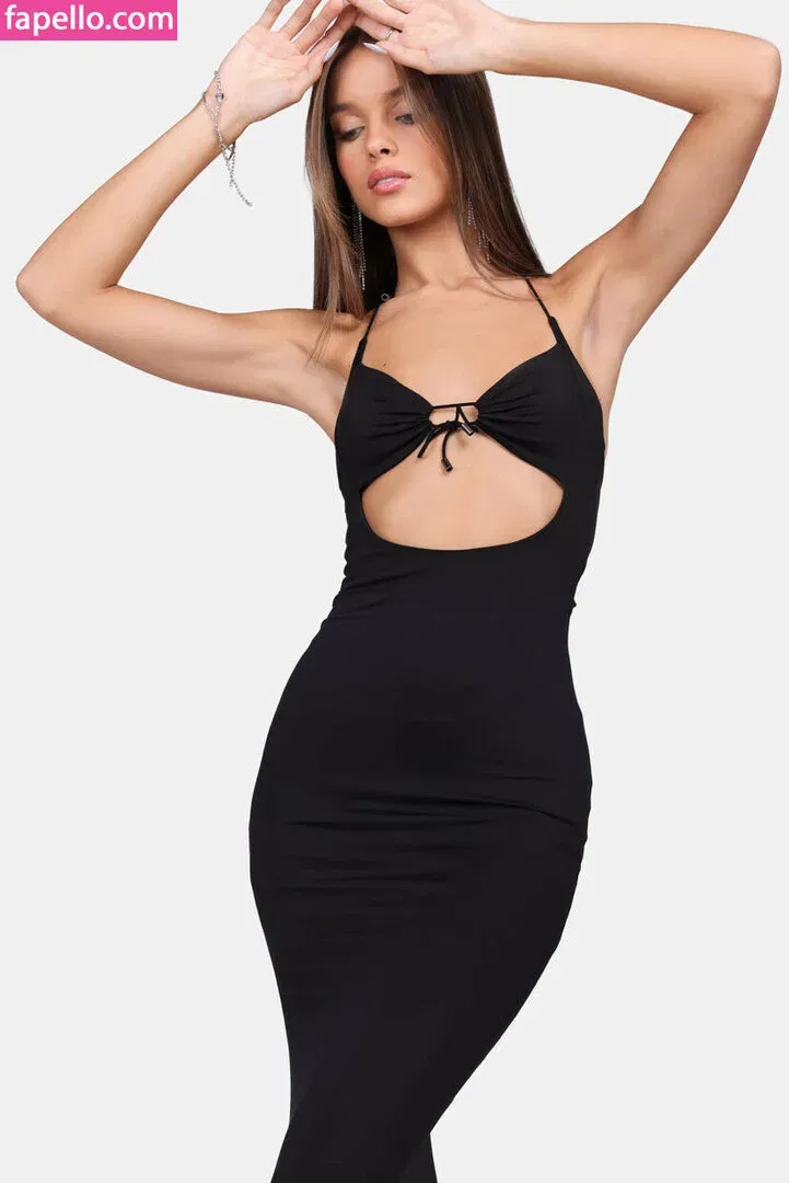 Anna Zak Onlyfans Photo Gallery 