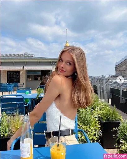 Anna Zak Onlyfans Photo Gallery 