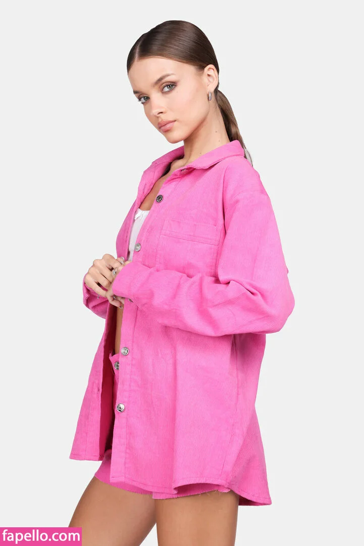 Anna Zak Onlyfans Photo Gallery 