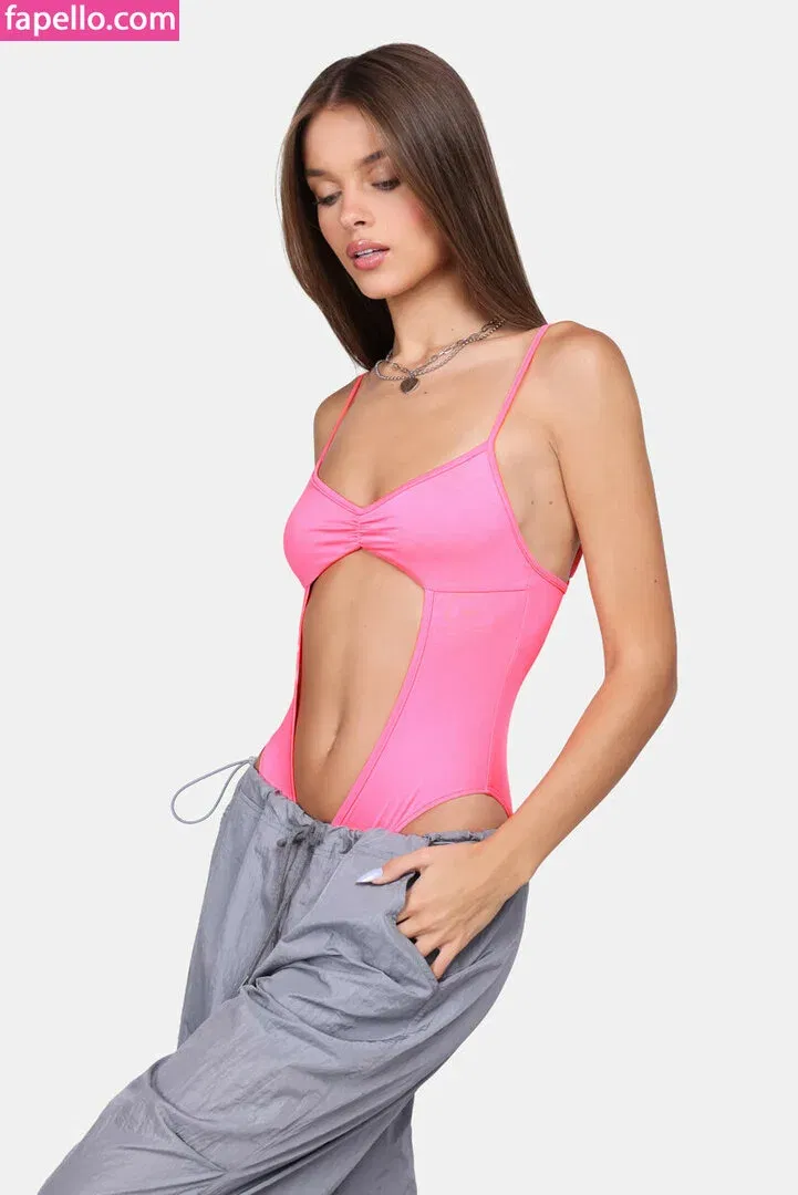 Anna Zak Onlyfans Photo Gallery 