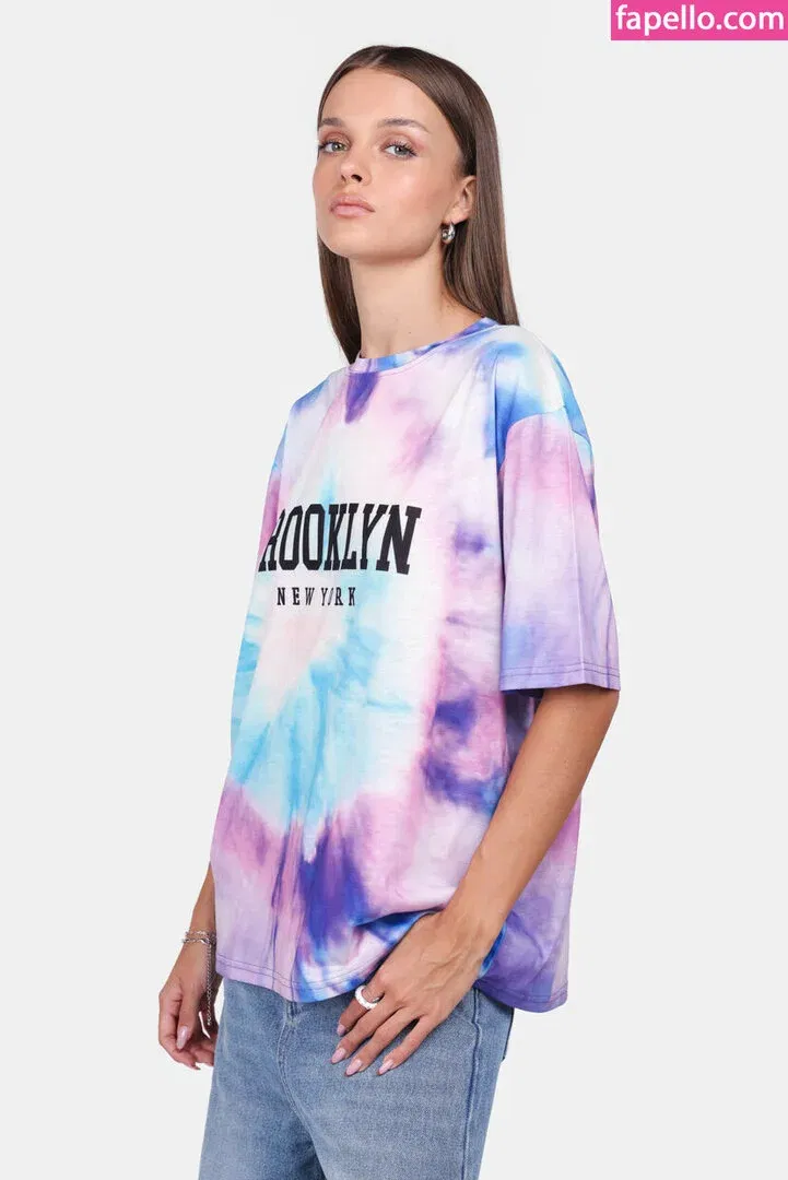 Anna Zak Onlyfans Photo Gallery 