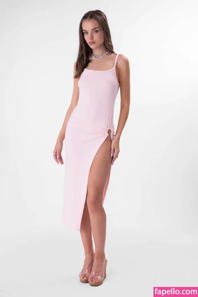 Anna Zak Onlyfans Photo Gallery 