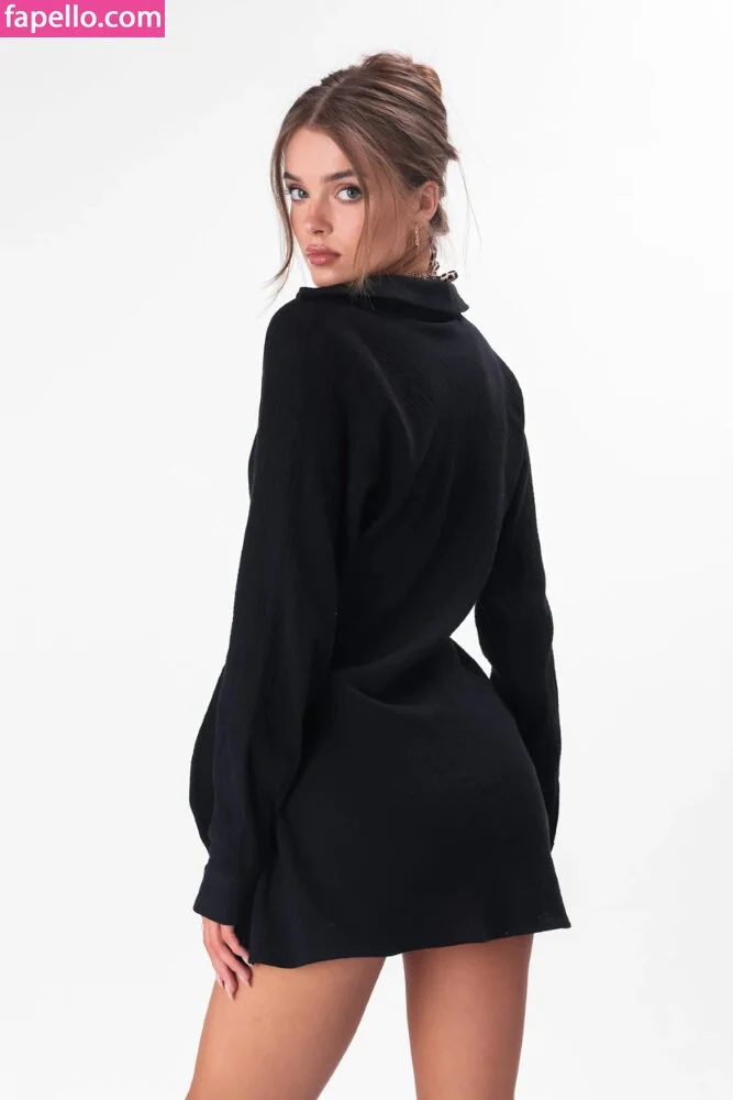 Anna Zak Onlyfans Photo Gallery 