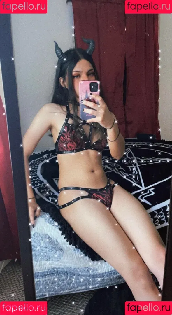 ComradeLilith Onlyfans Photo Gallery 