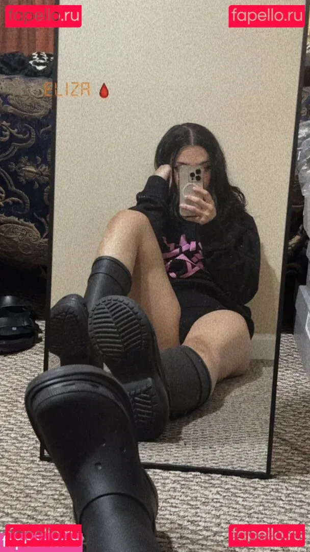 ComradeLilith Onlyfans Photo Gallery 