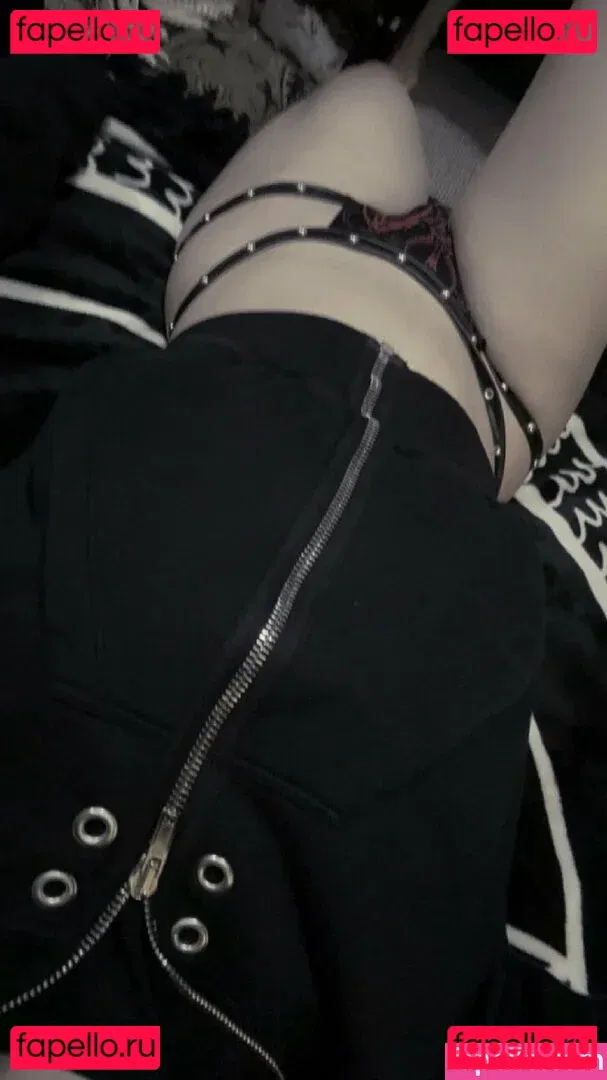 ComradeLilith Onlyfans Photo Gallery 