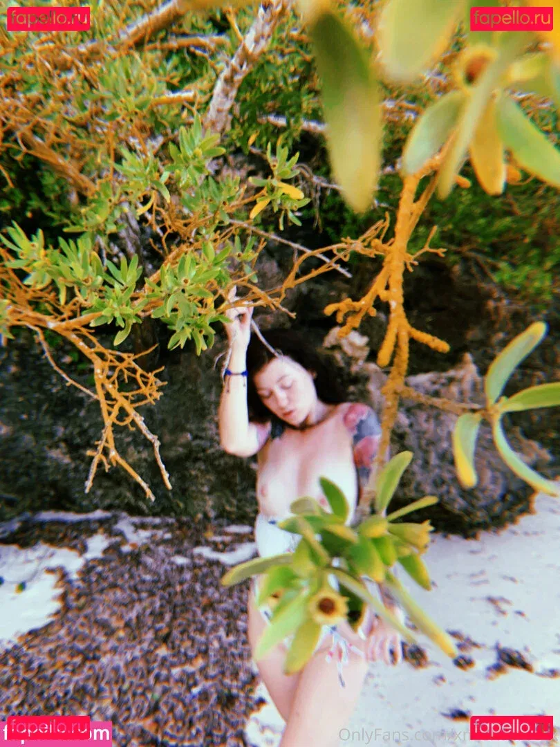 xmishacrossx Onlyfans Photo Gallery 