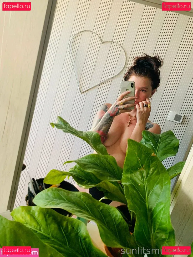 xmishacrossx Onlyfans Photo Gallery 