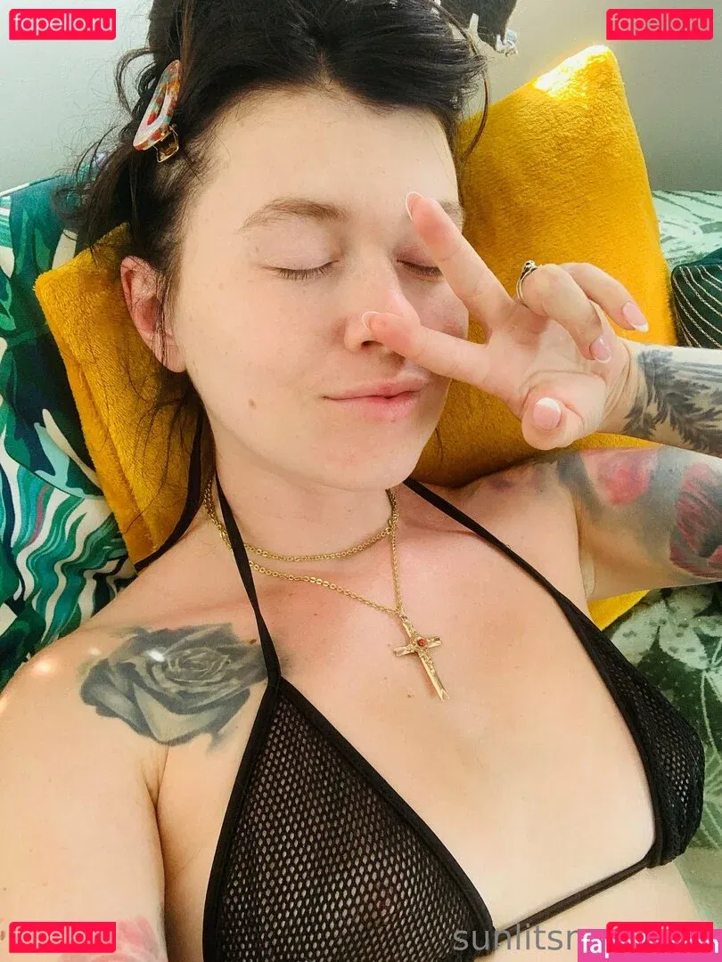 xmishacrossx Onlyfans Photo Gallery 