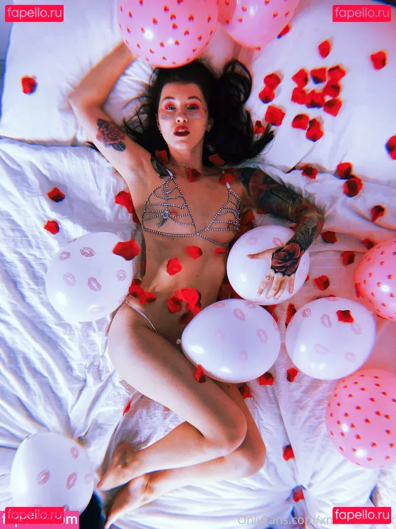 xmishacrossx Onlyfans Photo Gallery 