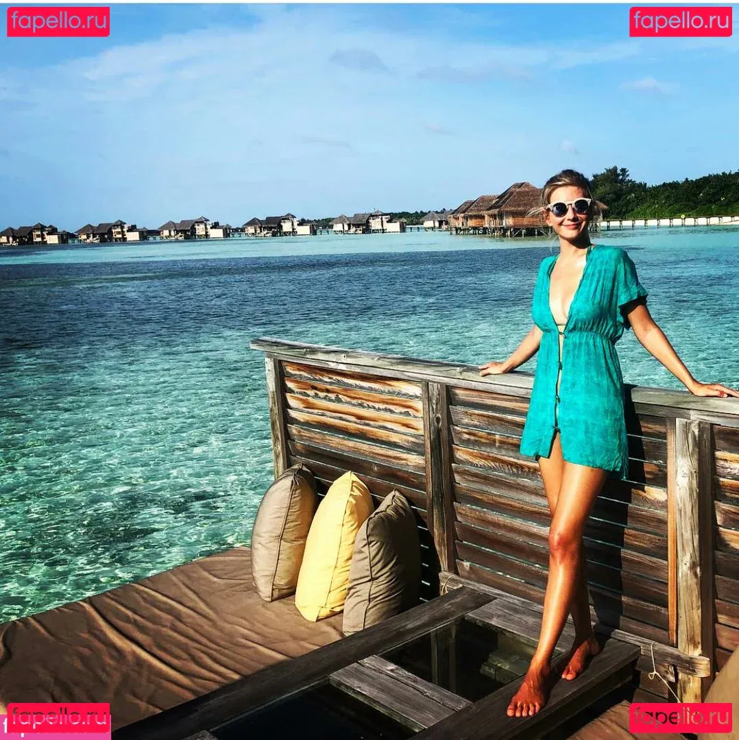 Rachel Riley Onlyfans Photo Gallery 