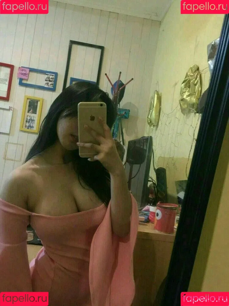 miss r.v Onlyfans Photo Gallery 
