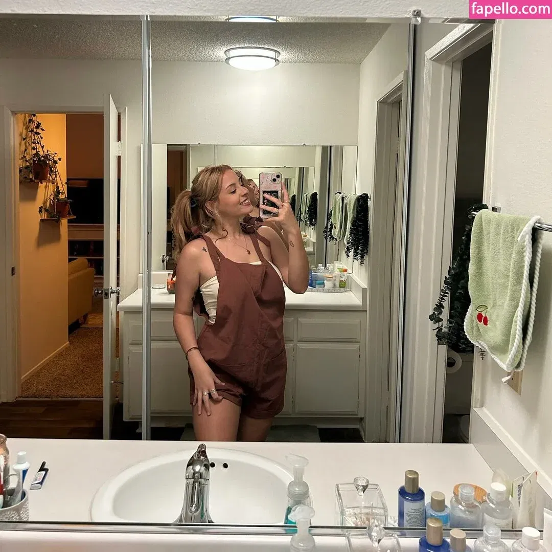 Stef Solari Onlyfans Photo Gallery 