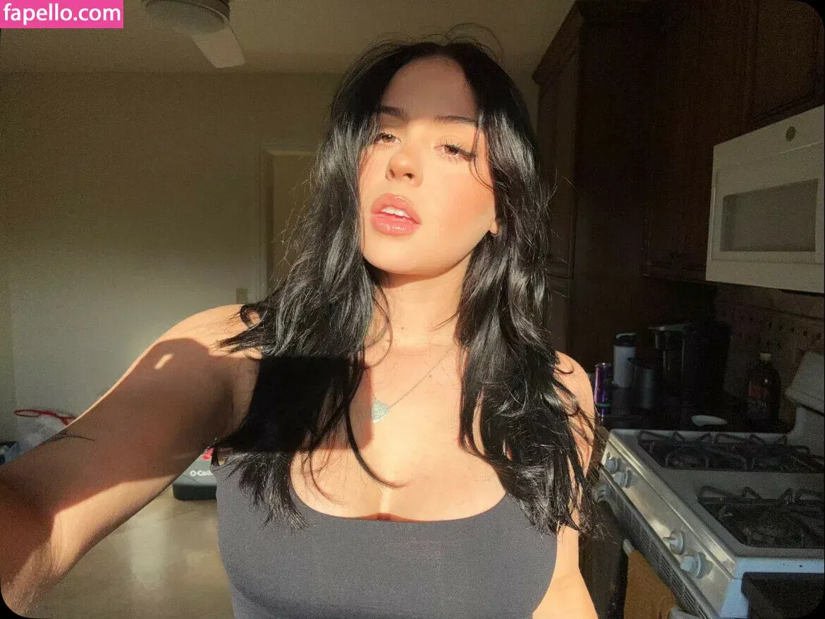 Stef Solari Onlyfans Photo Gallery 