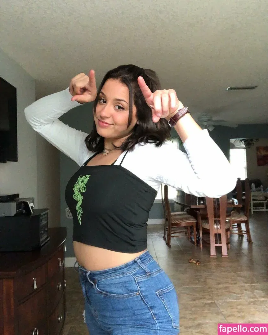 Stef Solari Onlyfans Photo Gallery 