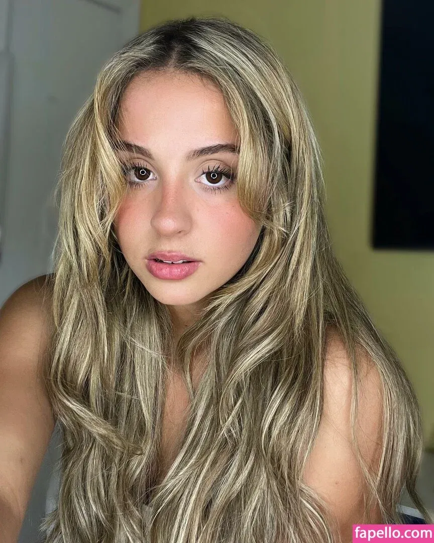 Stef Solari Onlyfans Photo Gallery 