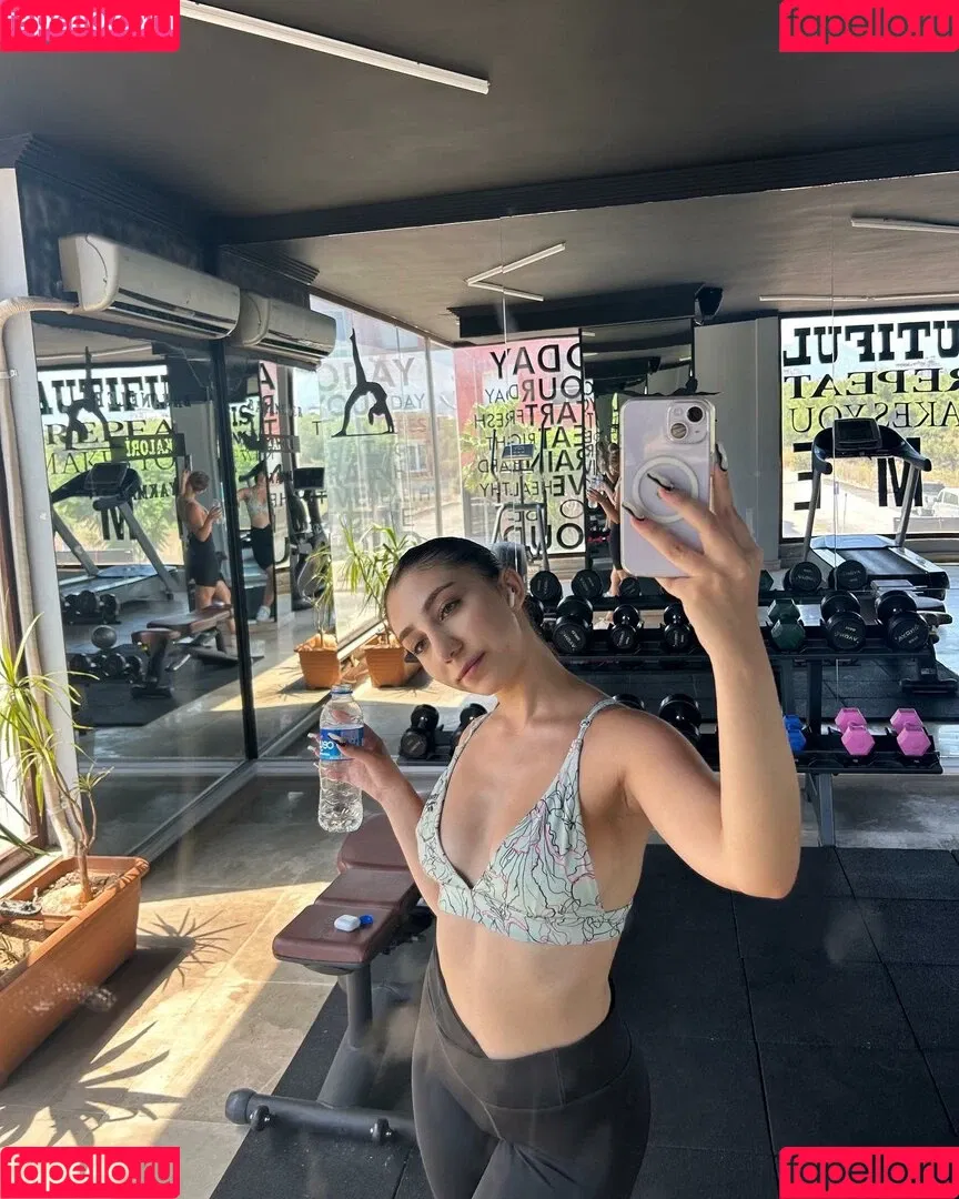 askonuzelanur Onlyfans Photo Gallery 
