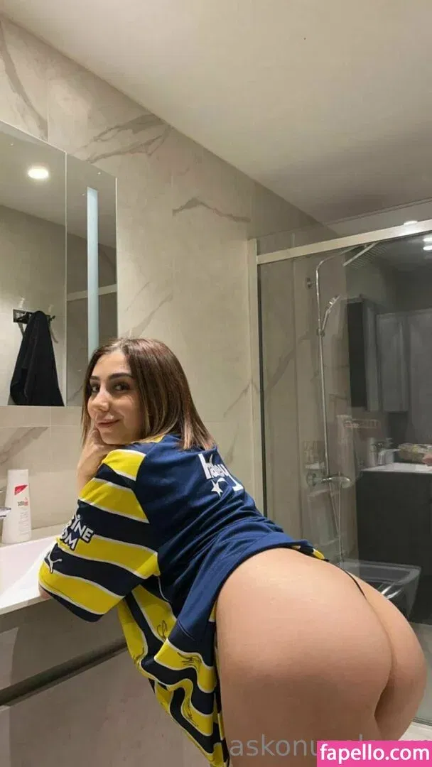 askonuzelanur Onlyfans Photo Gallery 