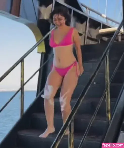 askonuzelanur Onlyfans Photo Gallery 