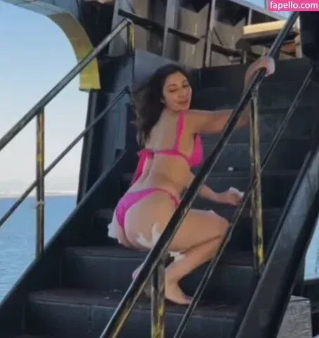 askonuzelanur Onlyfans Photo Gallery 